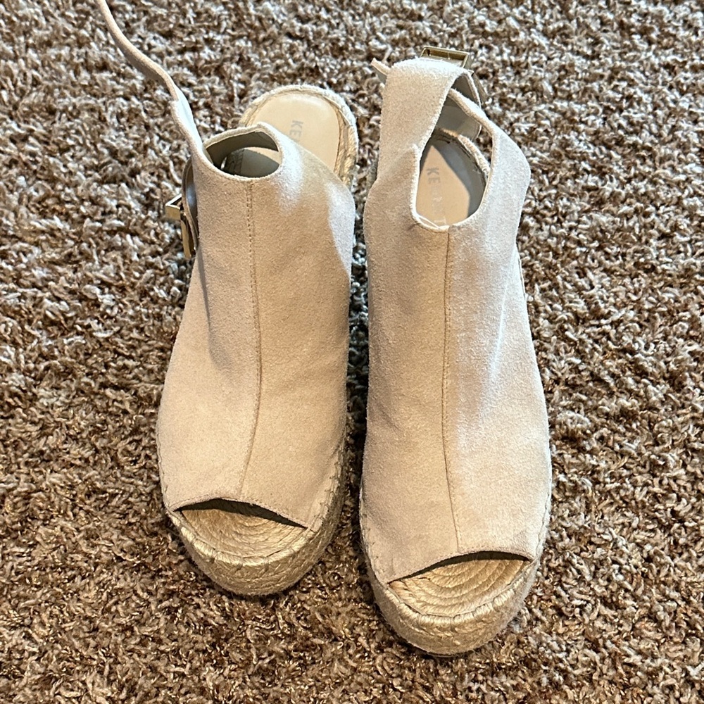 Kenneth Cole Cream Espadrille Wedges